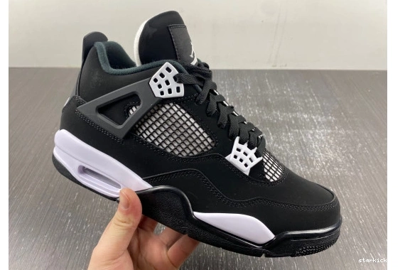 FQ8135-001 WHITE JORDAN RETRO FQ8135-001 4 THUNDER  AIR 0308